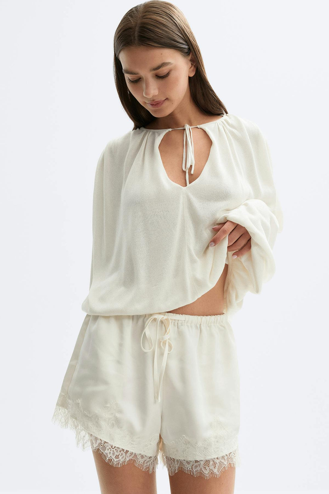 Satin lace shorts - Creme