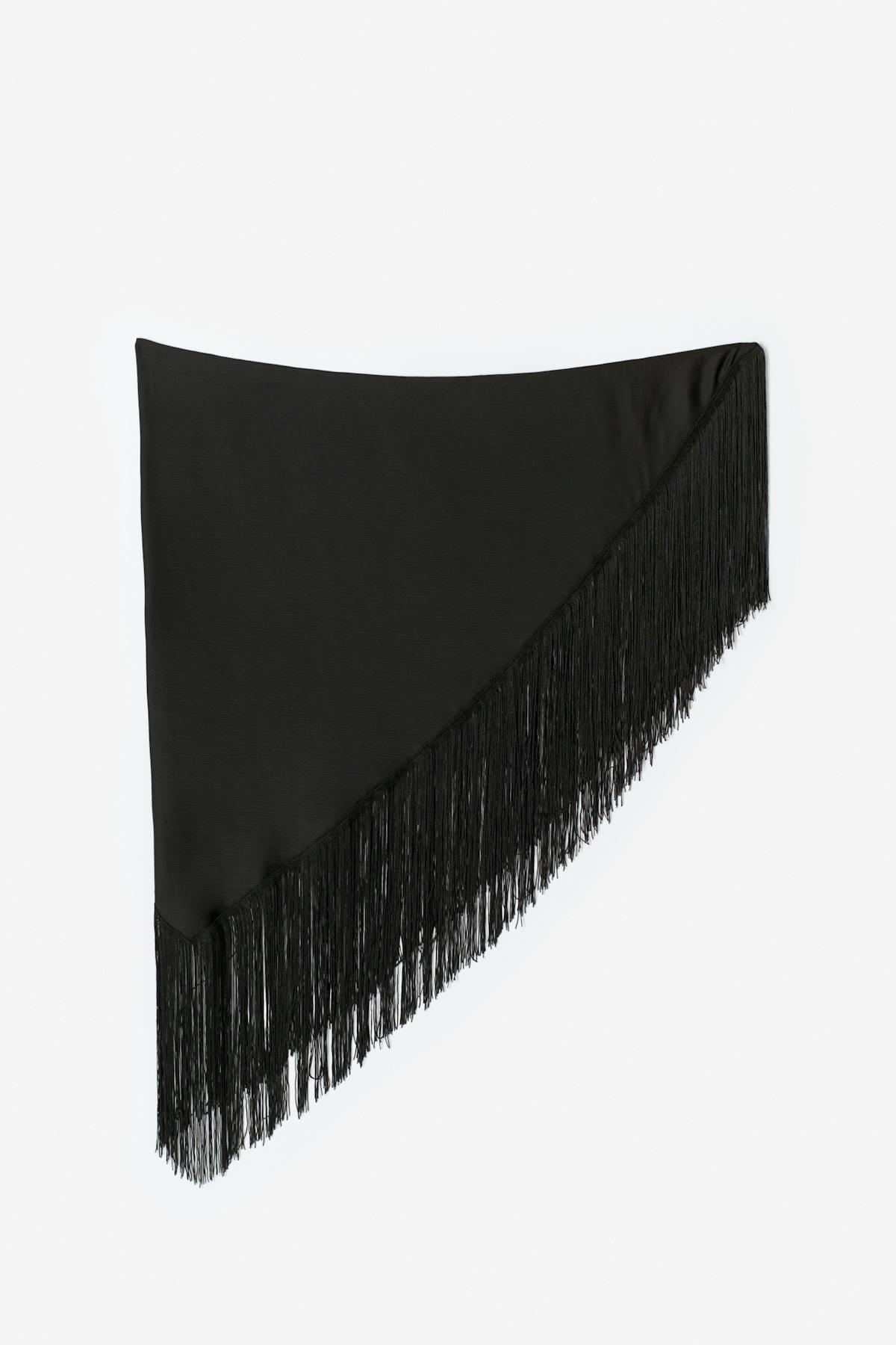 Triangle fringe scarf