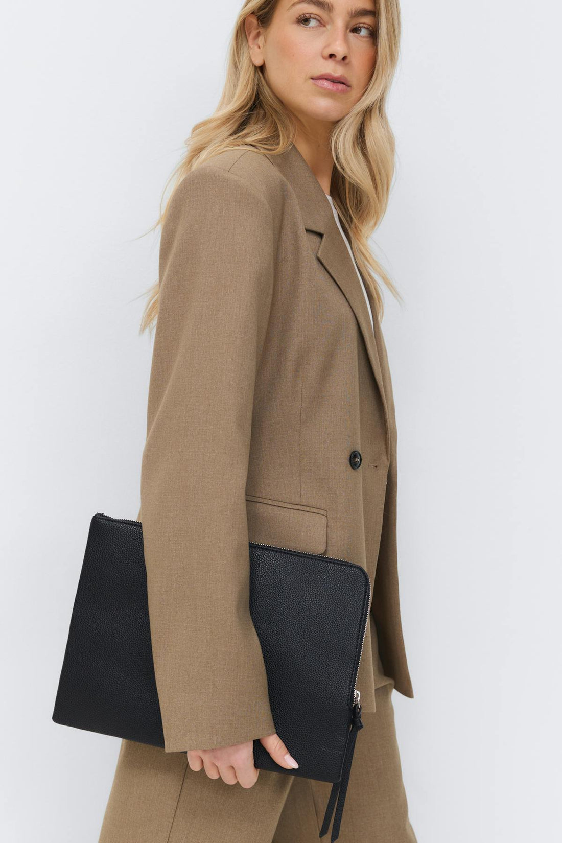 Grained pu laptop case - Noir