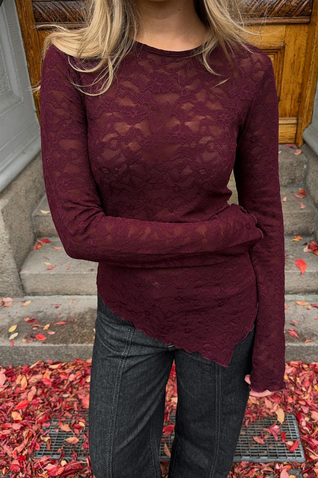 Lace asymmetric top - Wine tasting