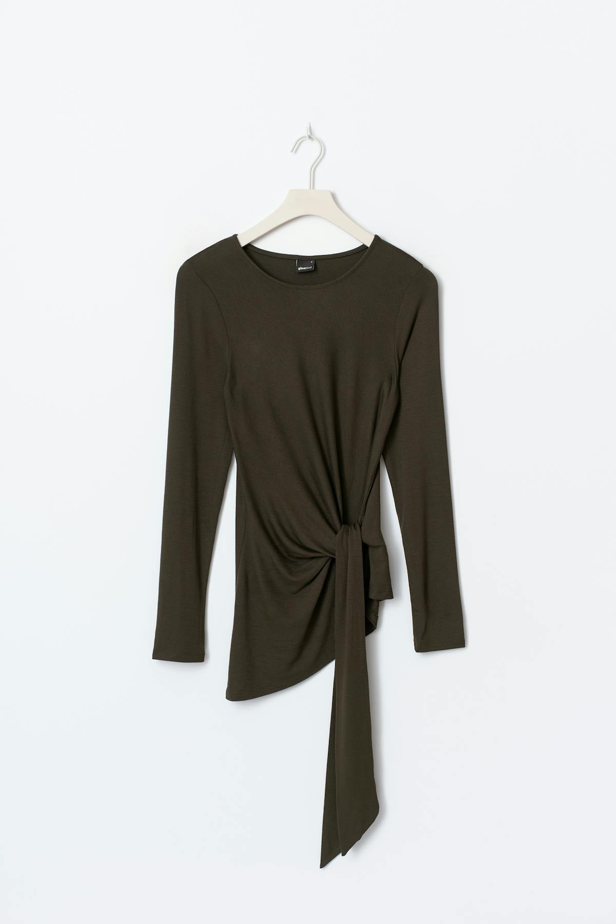 Asymmetric tie top - Black olive