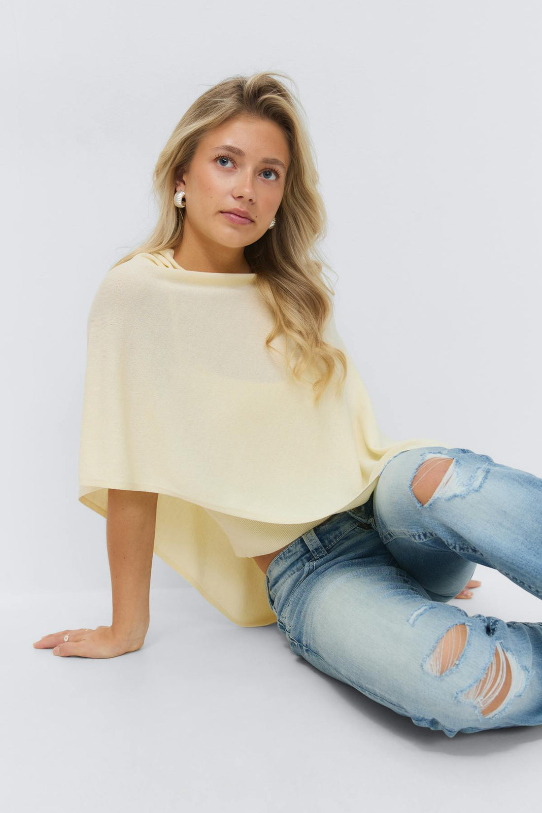 14+ knitted poncho - Banana crepe