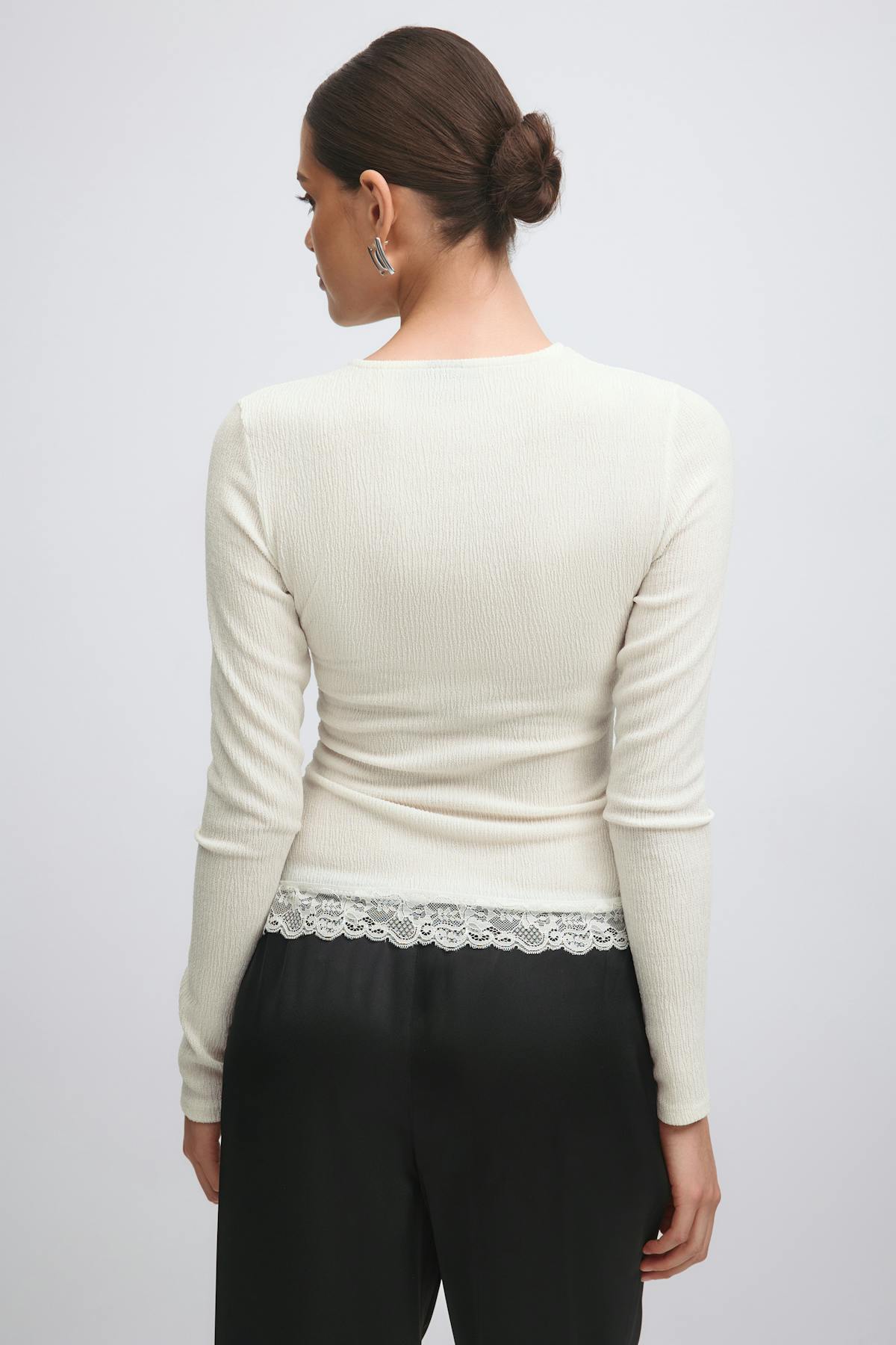 Asymmetric lace detail top - Noir
