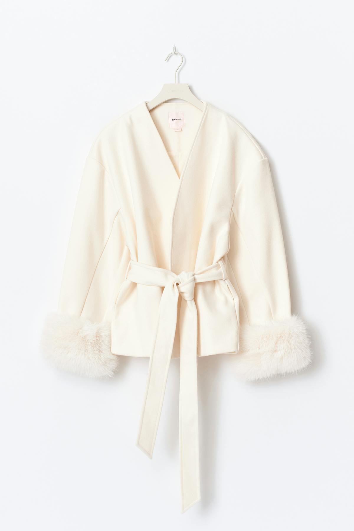 14+ shaped fur felt jacket - Antique white