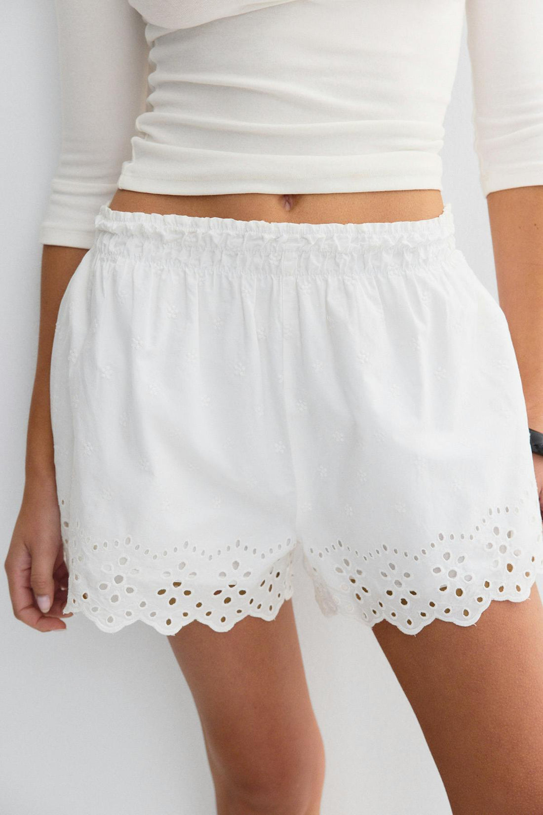 Drawstring embroidery shorts - Blanc