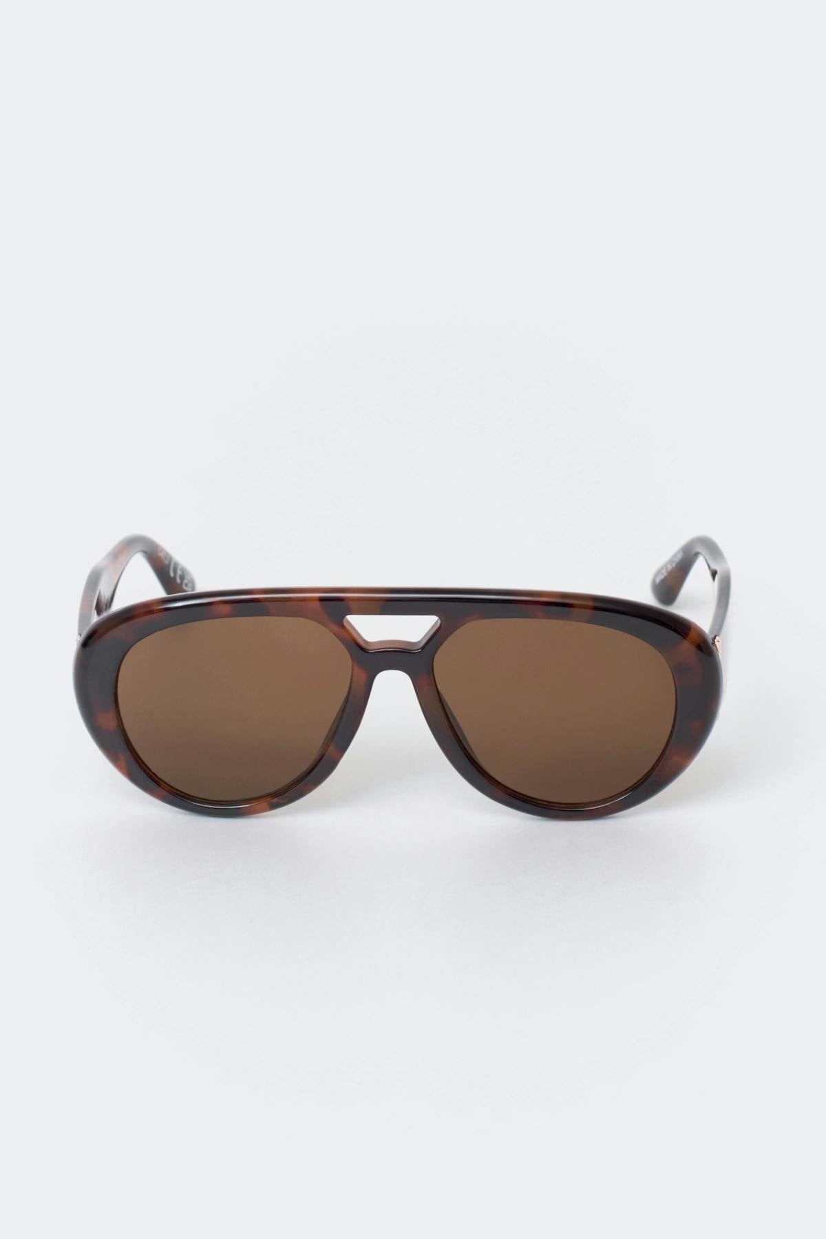 Bold aviator sunglasses