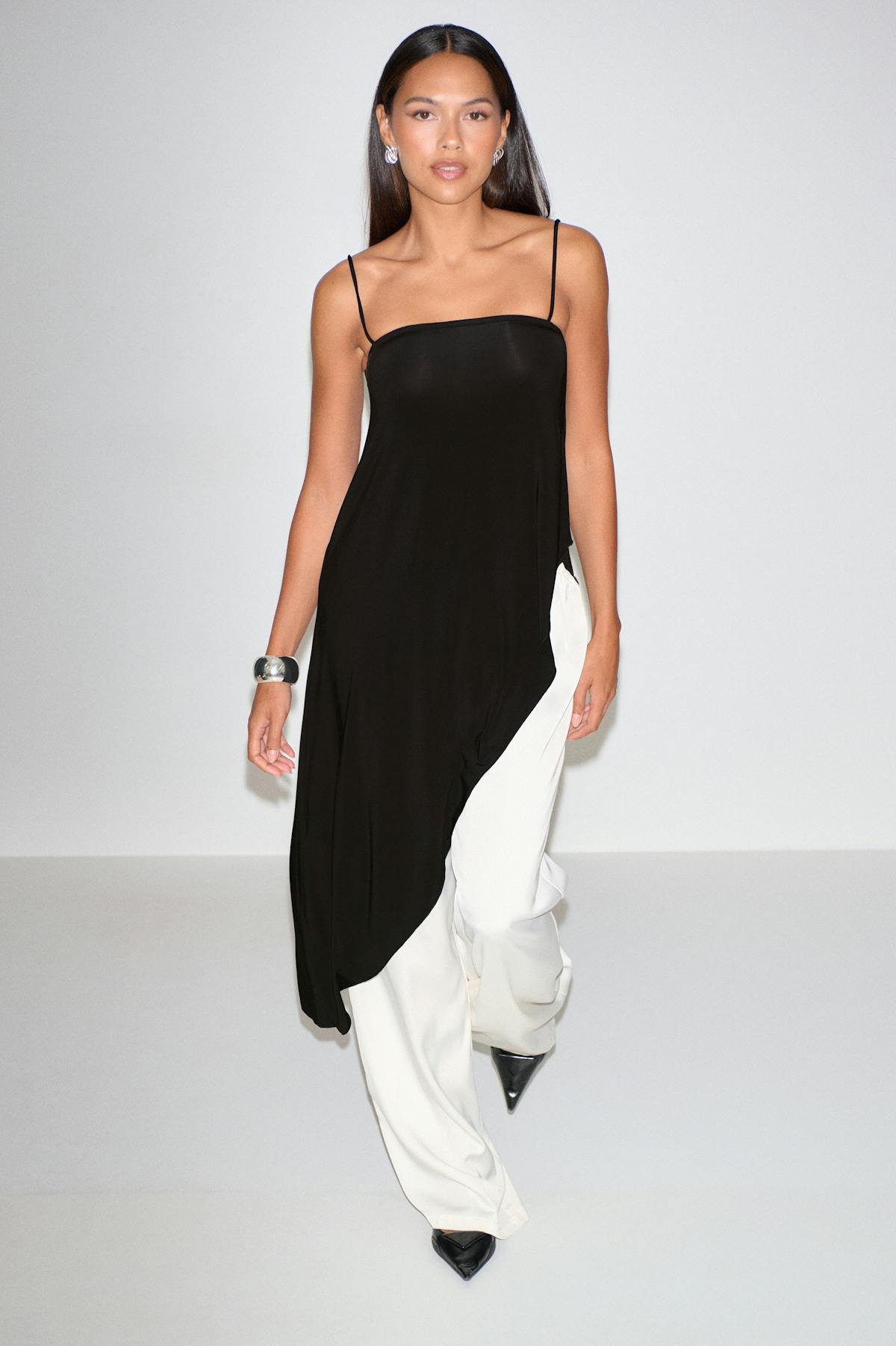 Asymmetric singlet - Noir