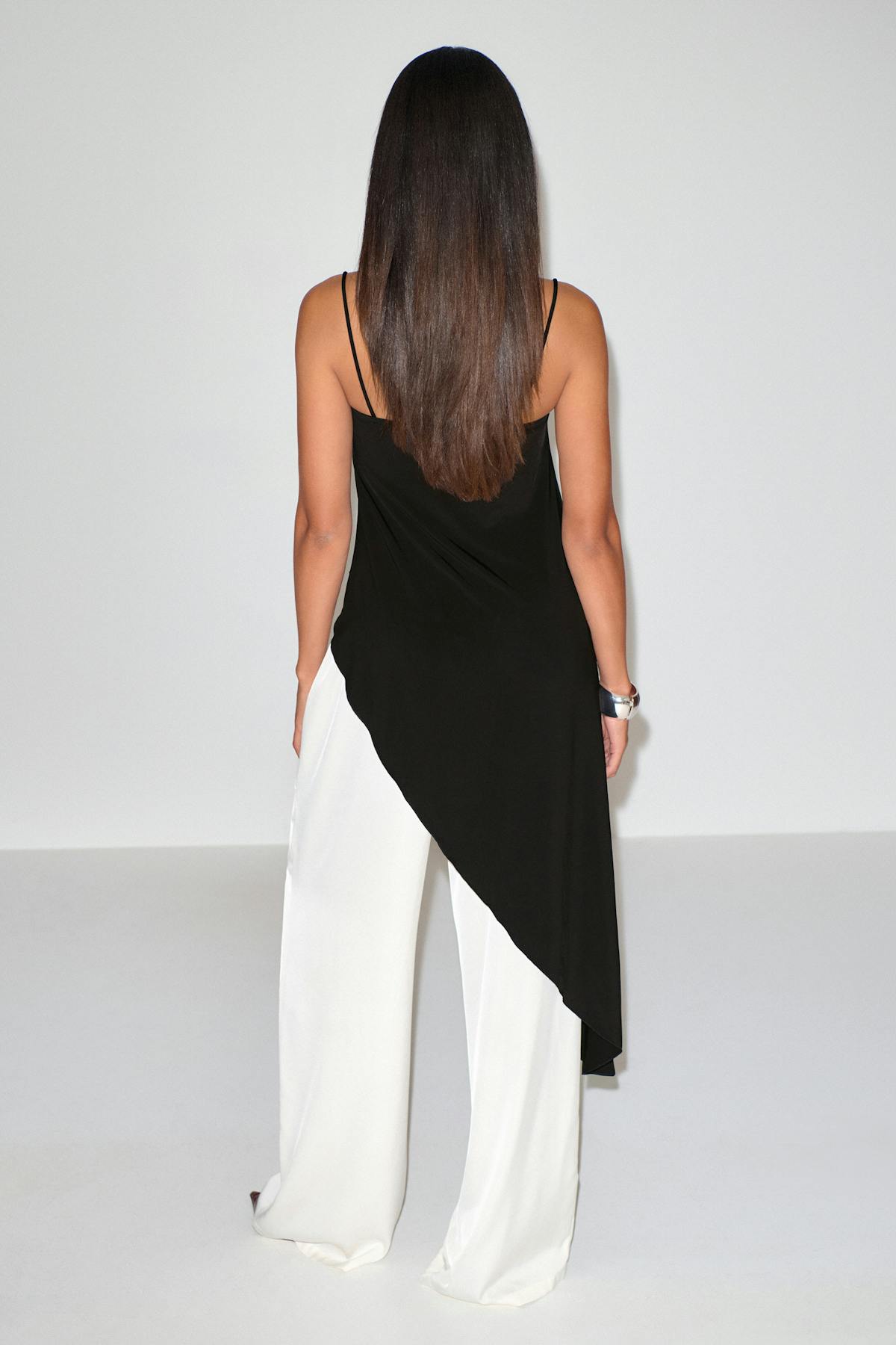 Asymmetric singlet - Noir
