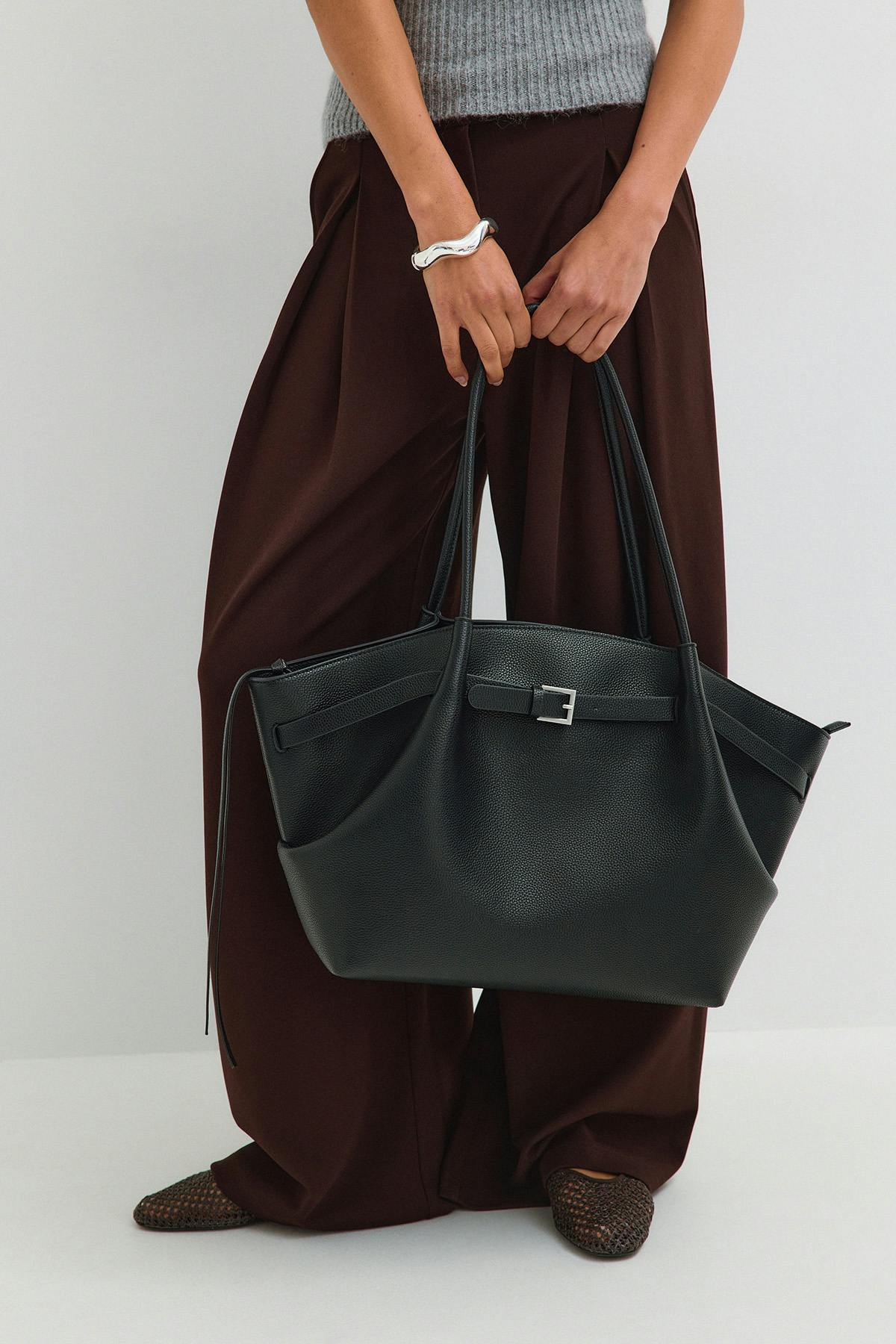 Large fold detail bag