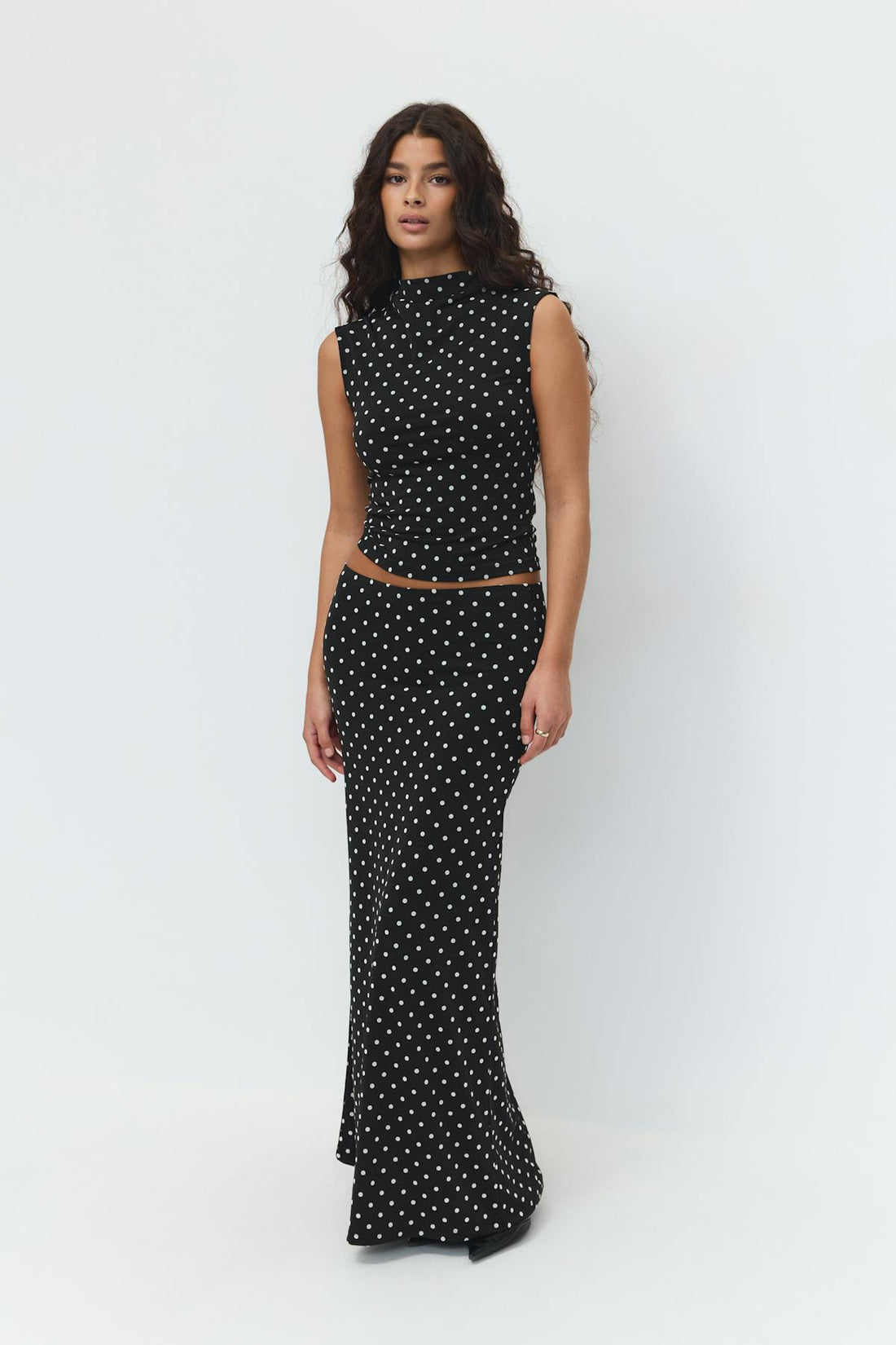 Dot funnel neck top - Black dot