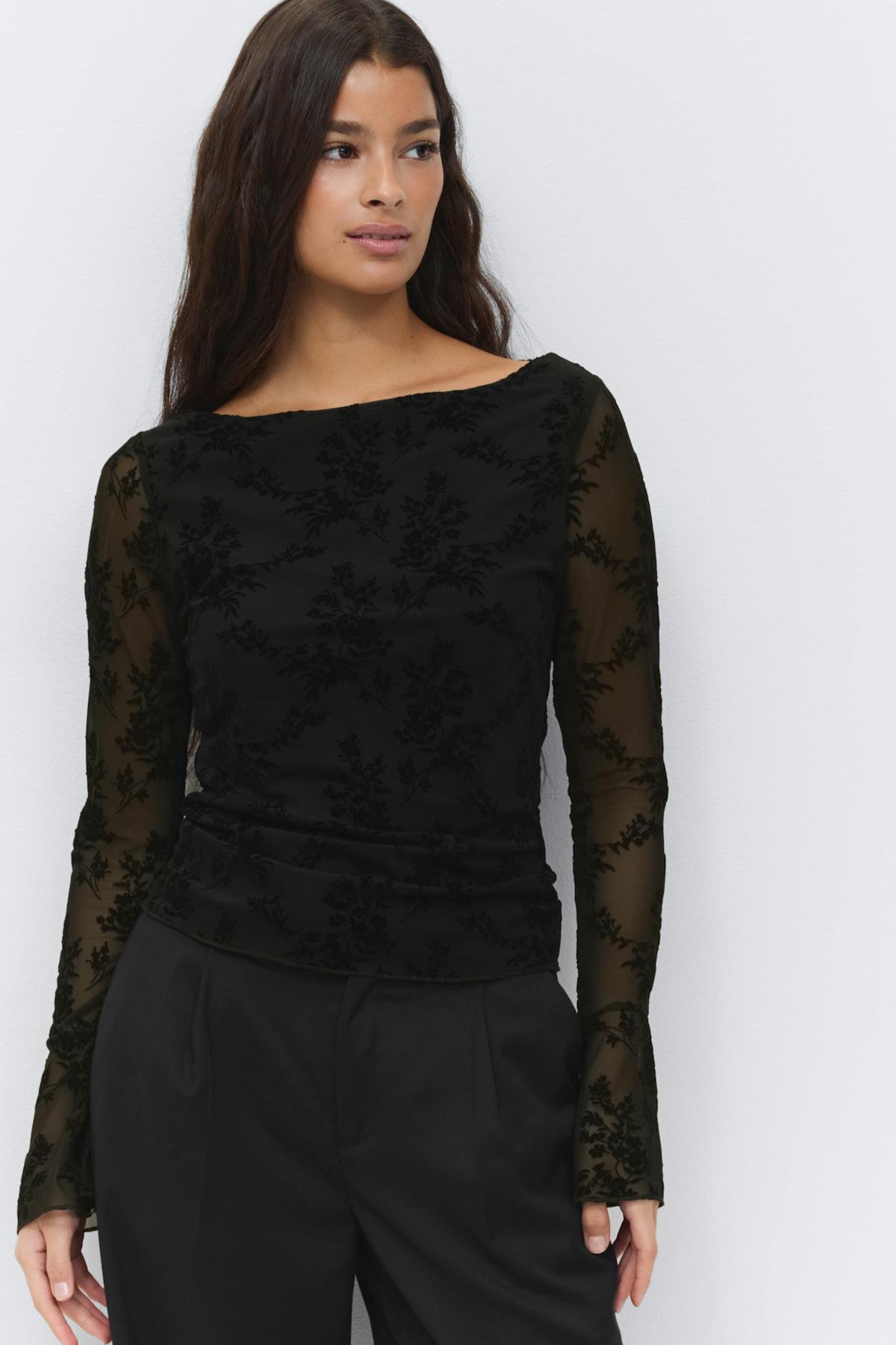 Floral flare sleeve top - Noir
