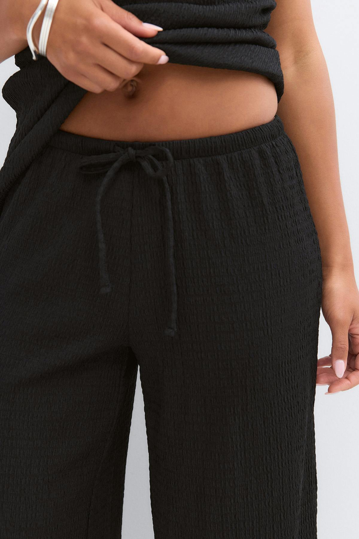 Textured wide trousers - Black/rose
