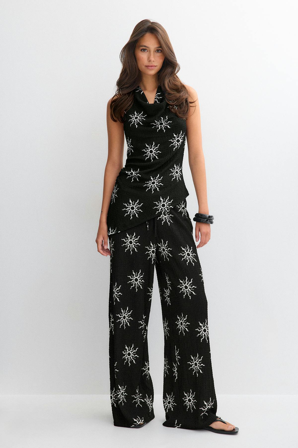 Textured wide trousers - Black/rose