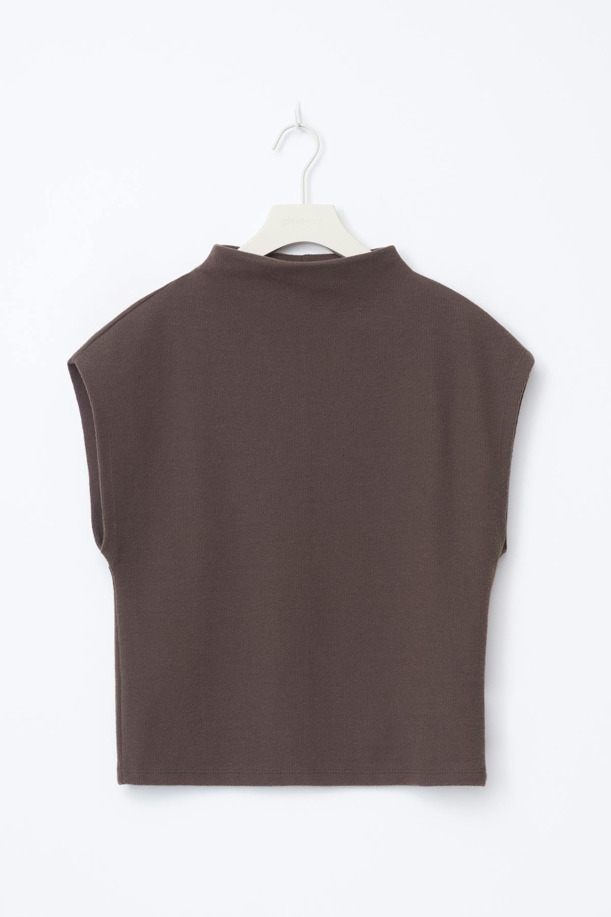 Soft funnel neck top - Seal brown