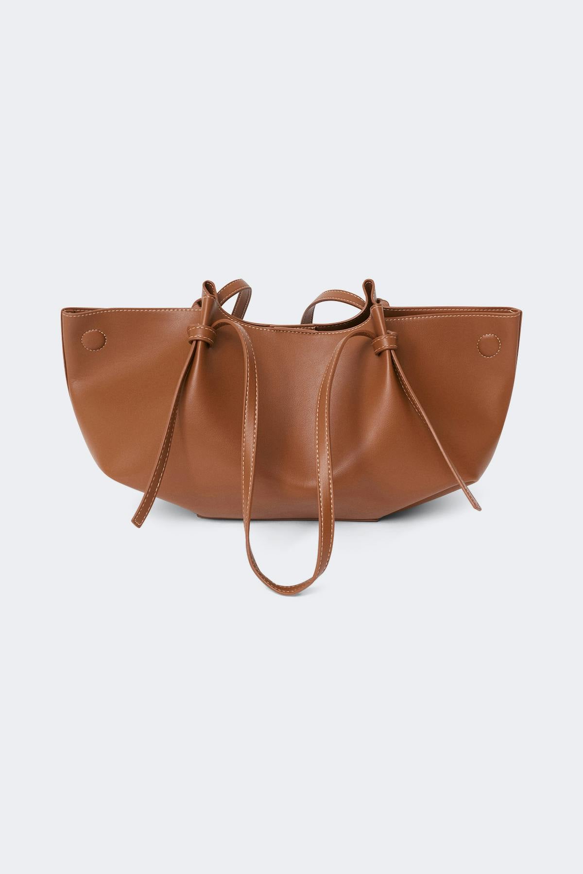 Strap handle tote bag