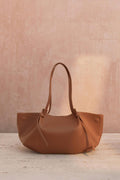Strap handle tote bag