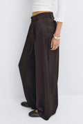 Pleated satin trousers - Marron foncé