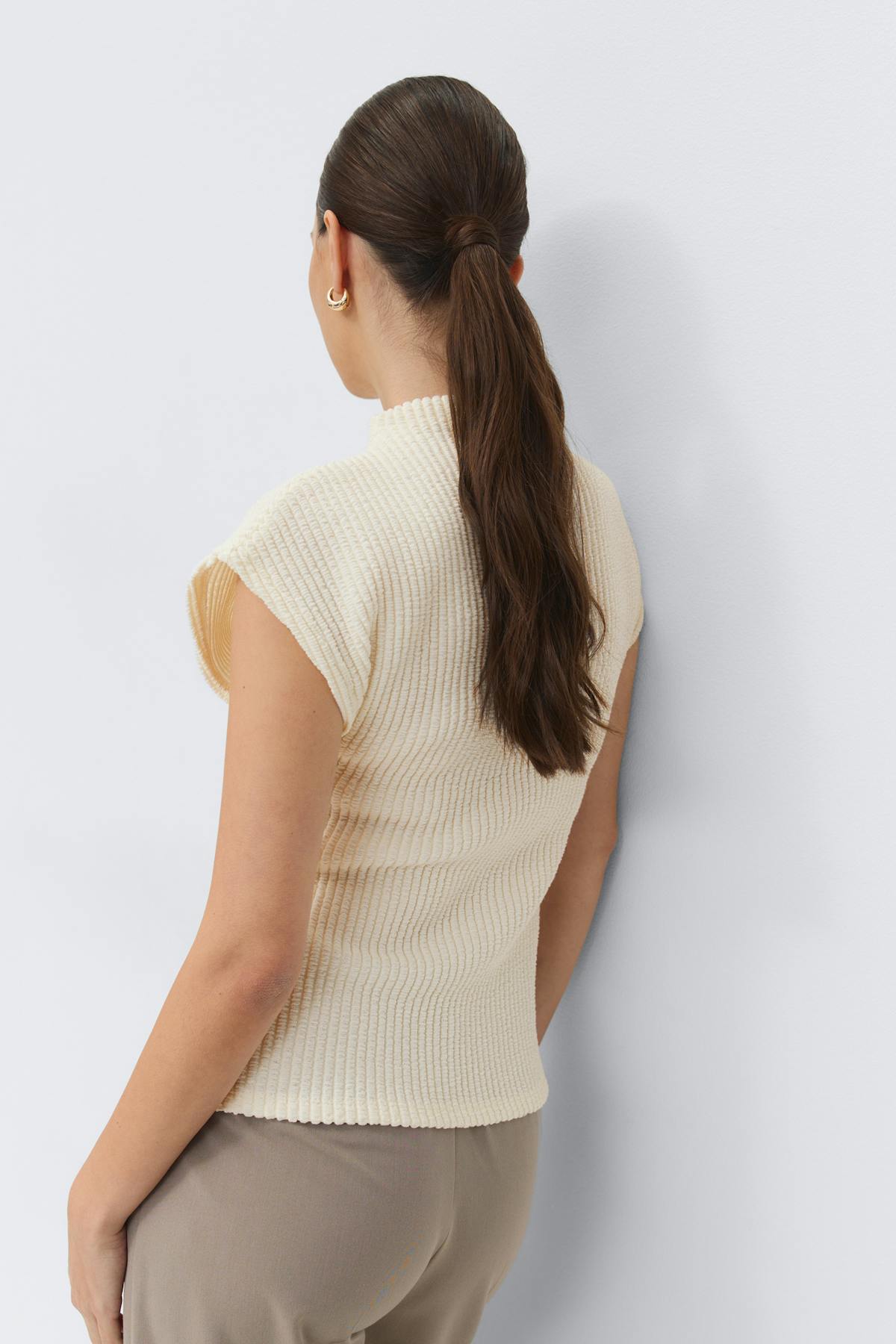 Funnel neck top - Falcon