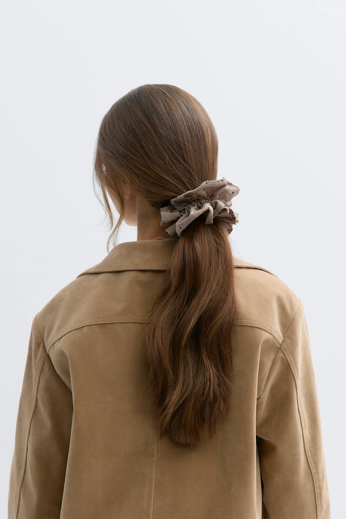 Dotted scrunchie - Brown/white