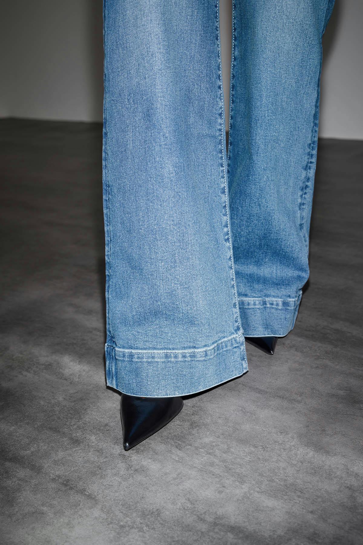 Waist hug flare jeans - Bleu foncé