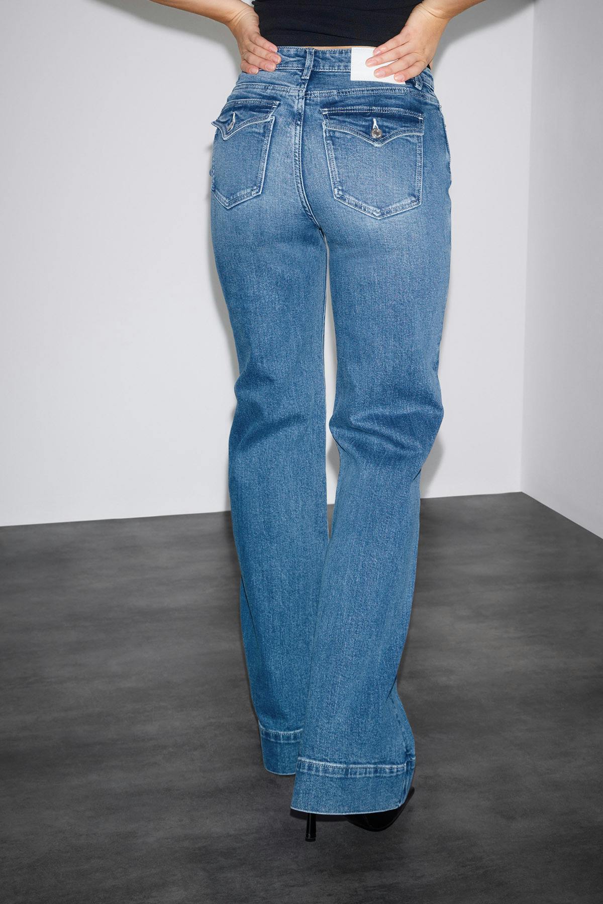 Waist hug flare jeans - Bleu foncé