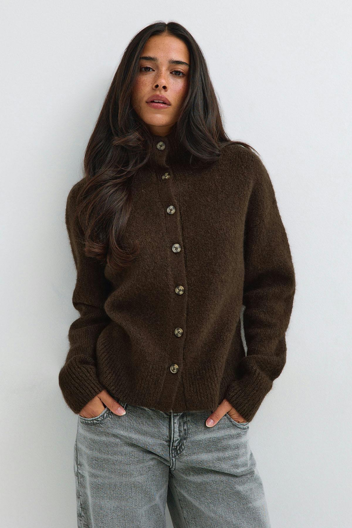 Turtleneck knitted cardigan - Pure c