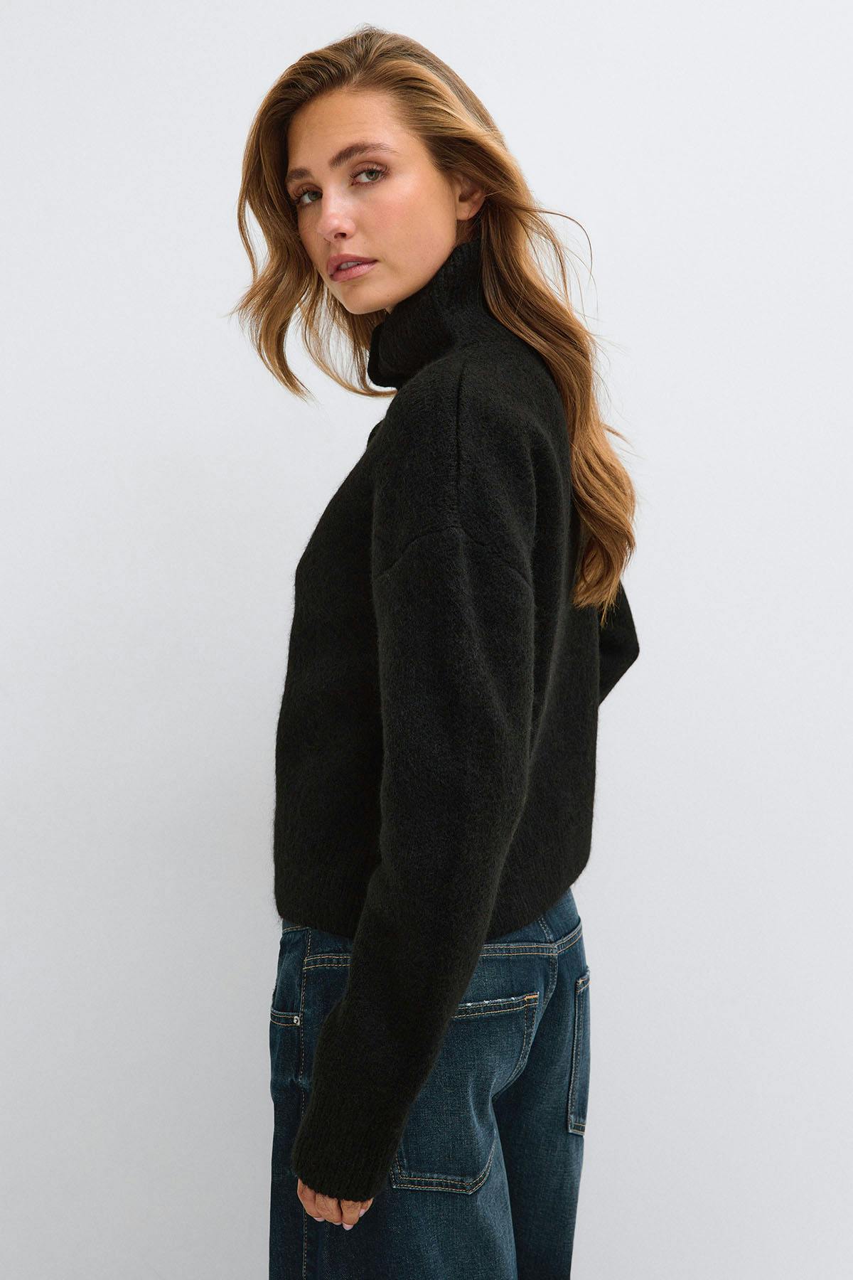 Turtleneck knitted cardigan - Noir