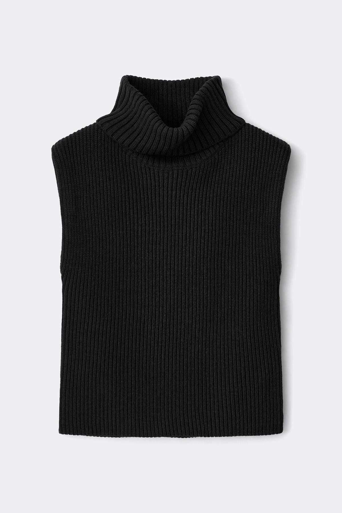 Chunky turtleneck knitted vest - Chocolate brown