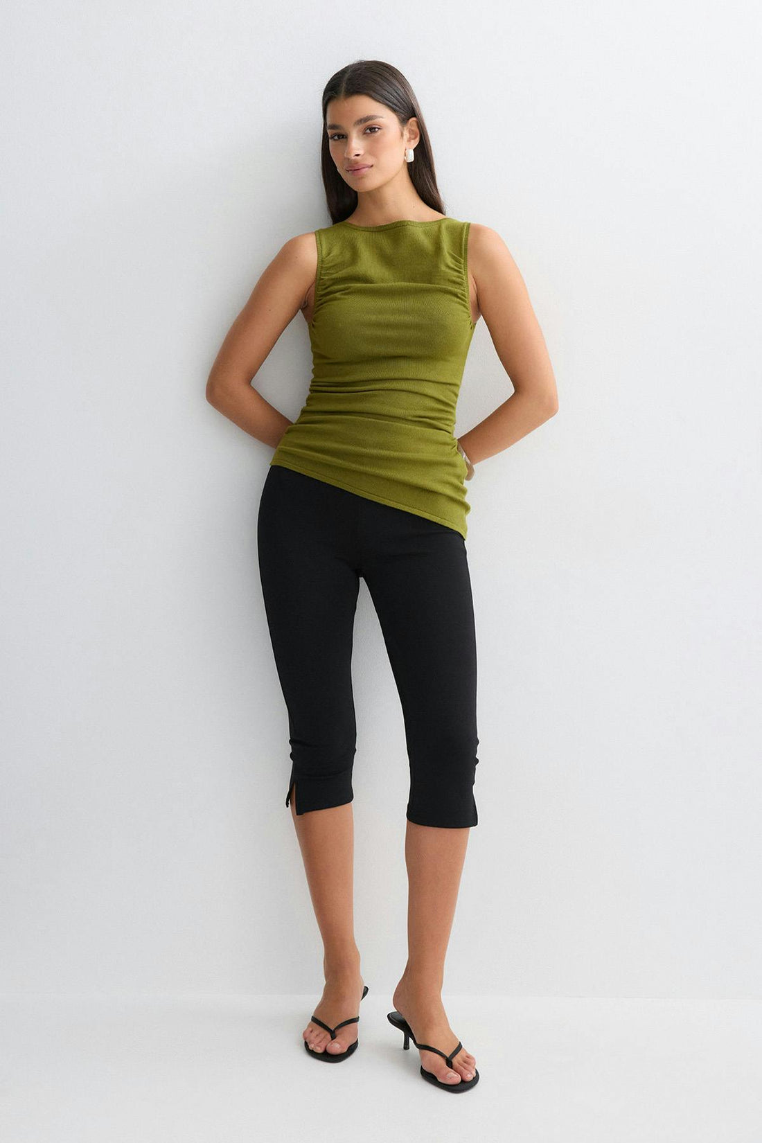 Asymmetric knitted top - Merock/olive