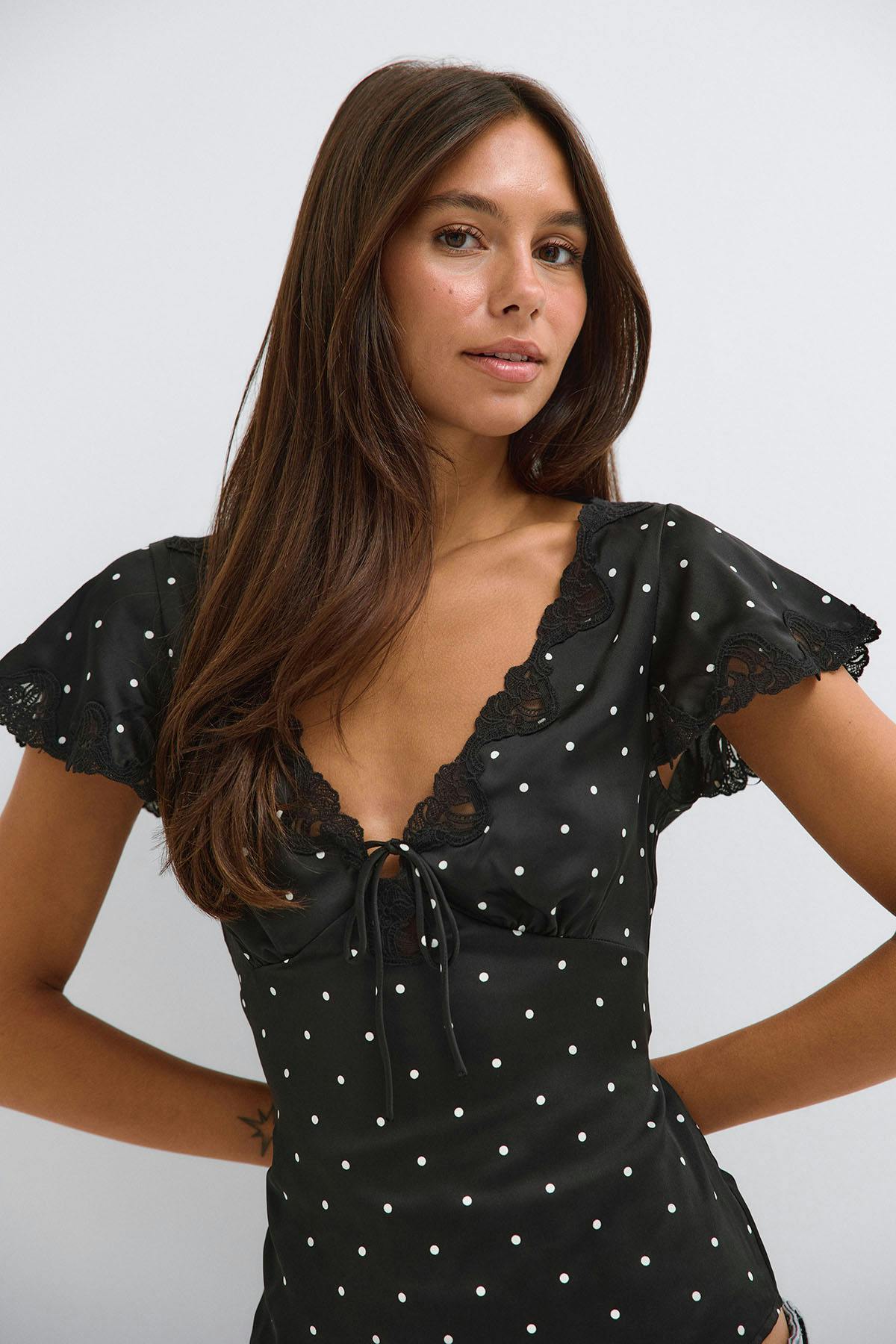 Satin lace top - Rose clair