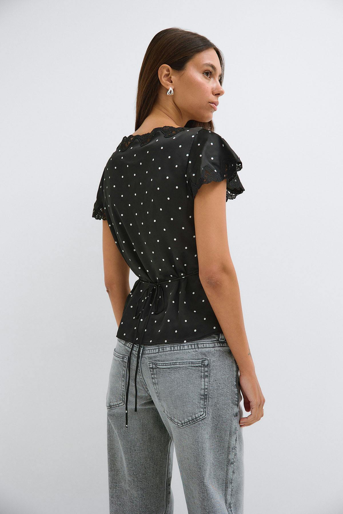 Satin lace top - Cream dot