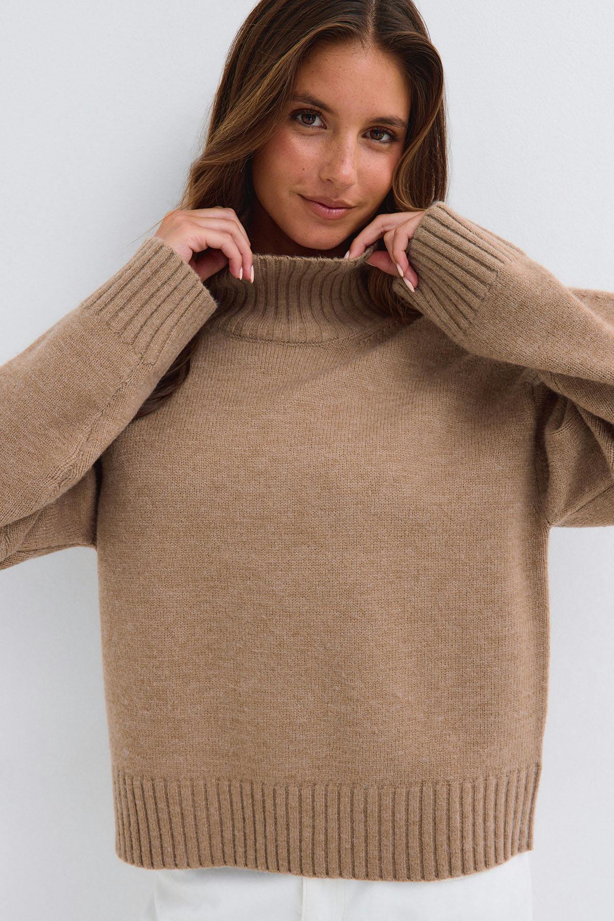 Knitted turtleneck sweater - Blanc cassé