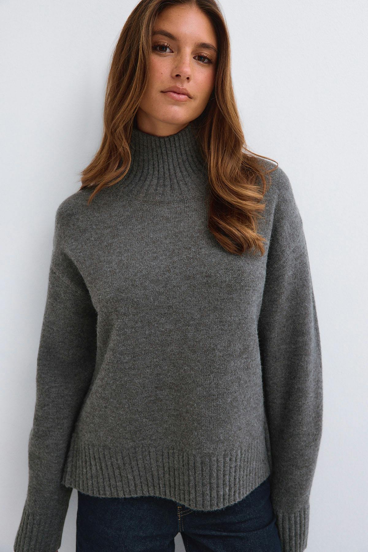 Knitted turtleneck sweater - Noir