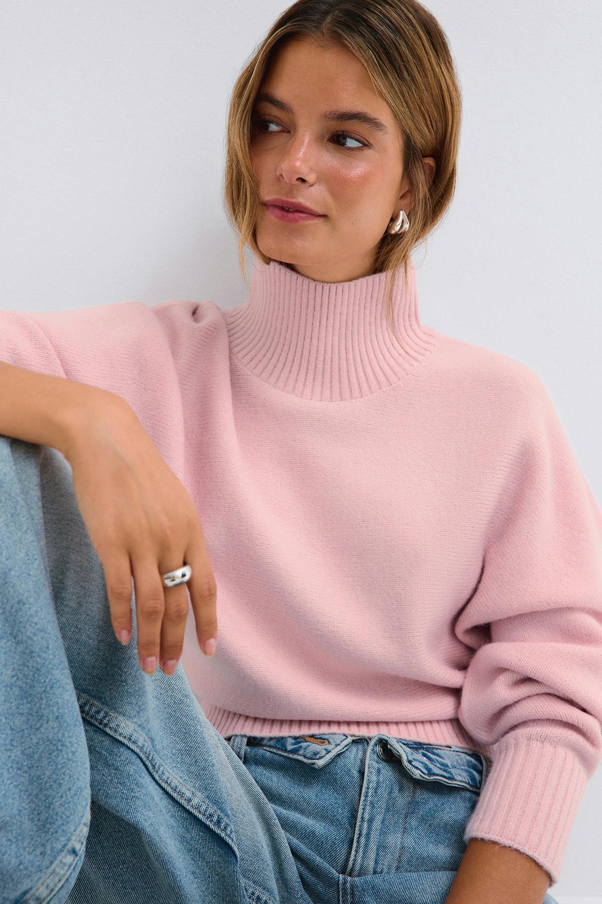Knitted turtleneck sweater - Knit white