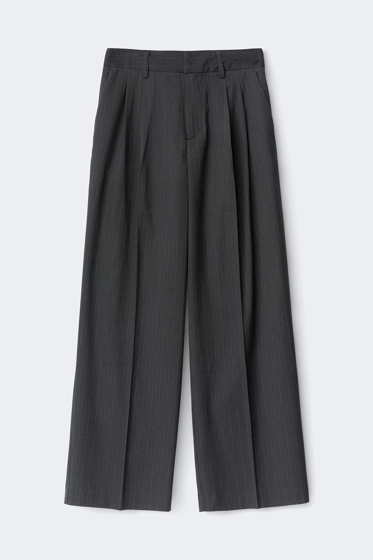 Edgy full length pleated pants - Grey stripe