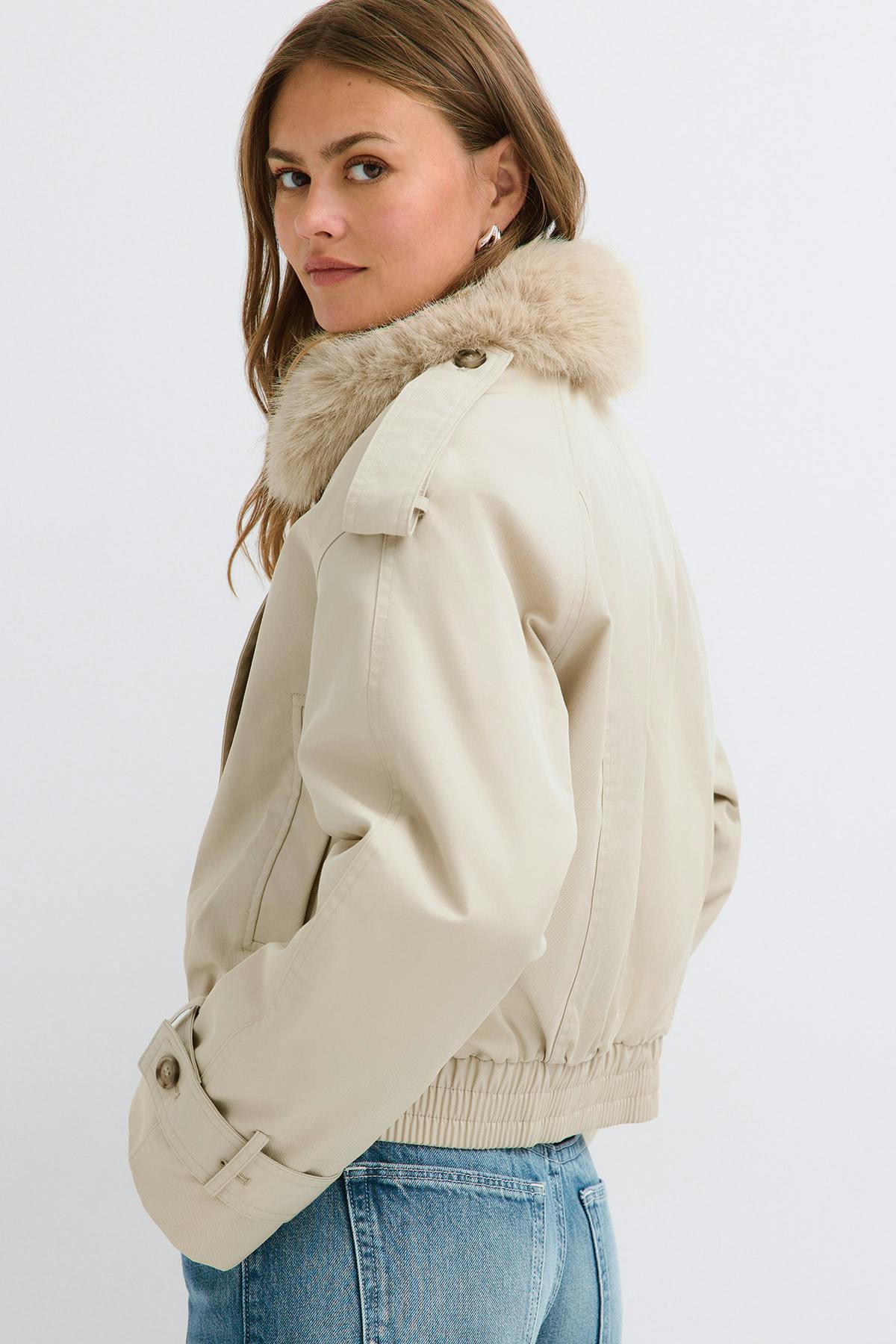 Short faux fur collar jacket - Beige clair