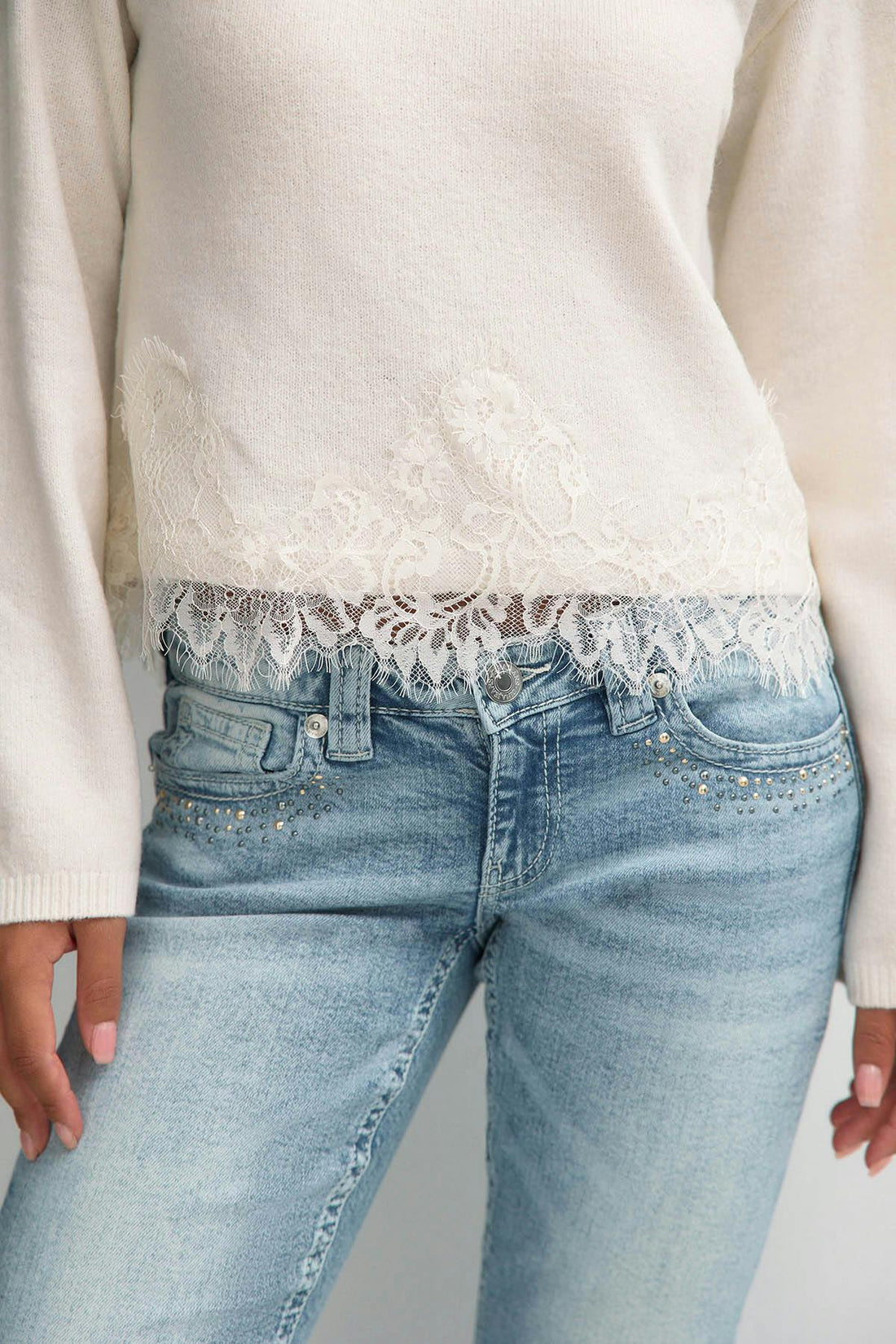Y lace knitted sweater - Gardenia