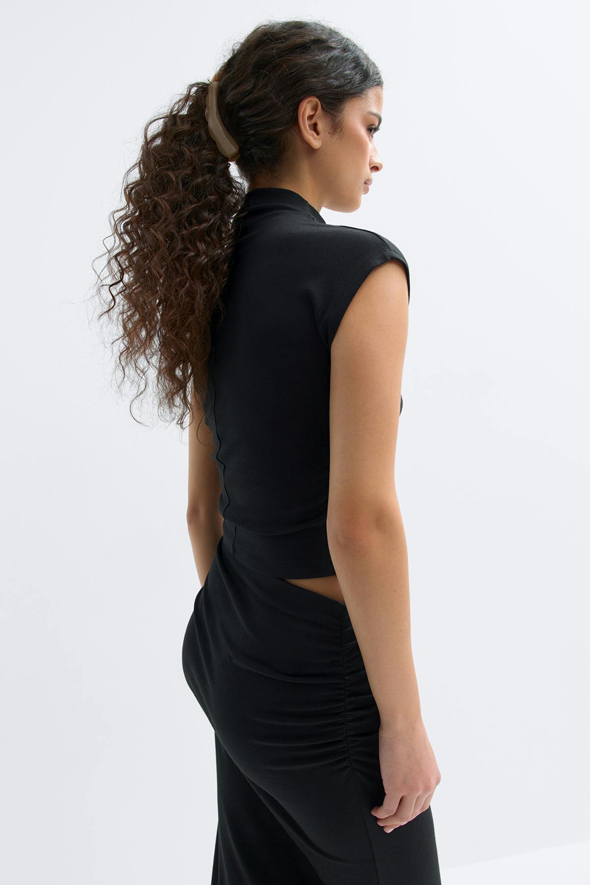 Ruched funnel neck top - Noir