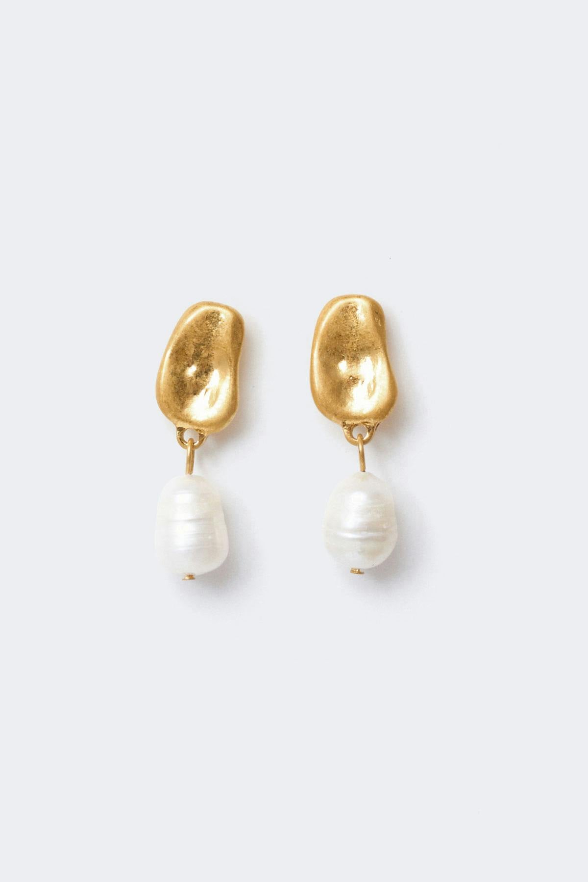 Pearl earrings
