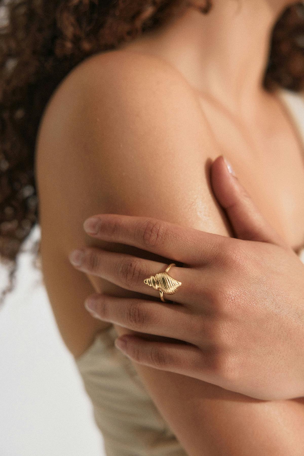 Schell ring - Doré