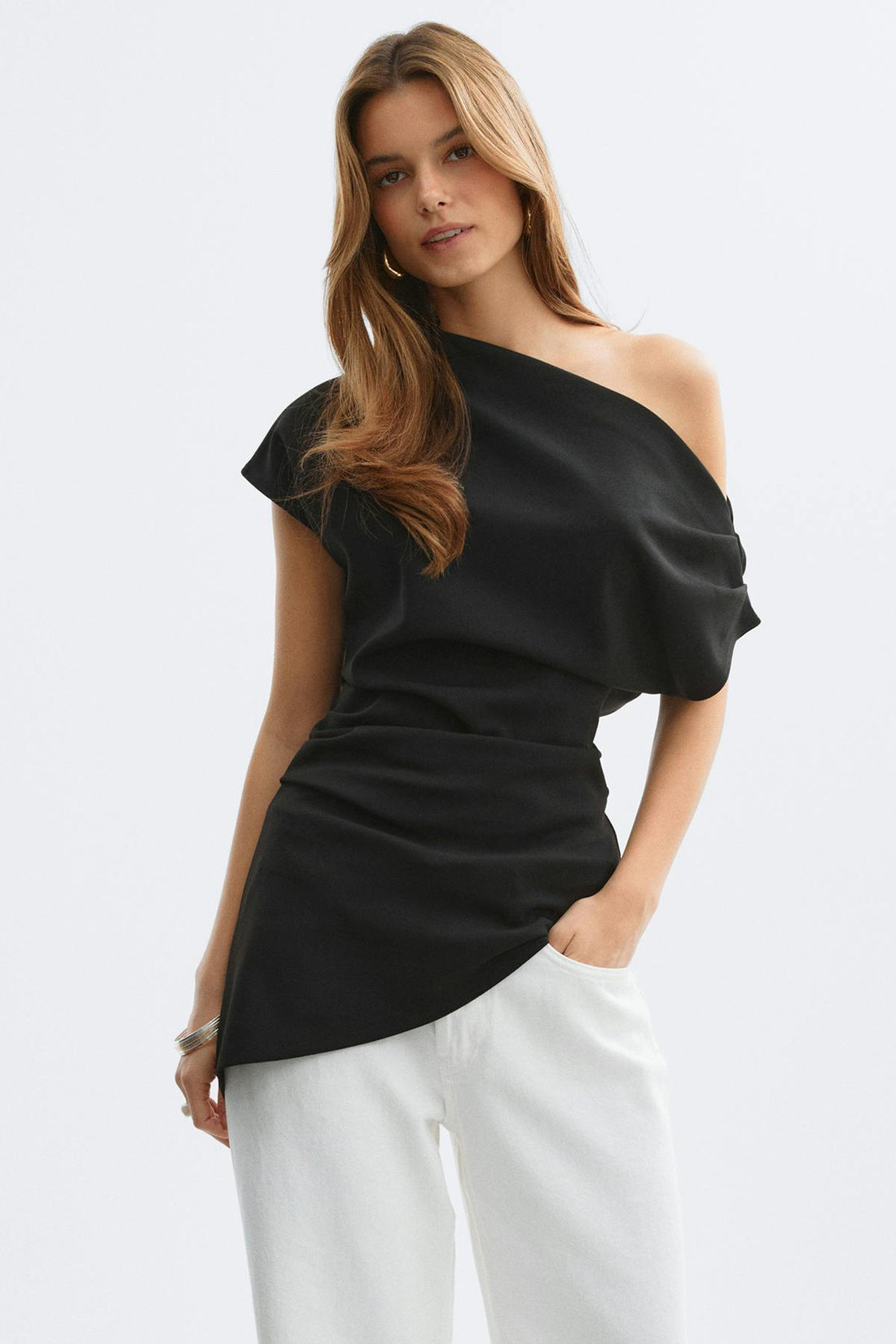 Asymmetric pleated top - Noir