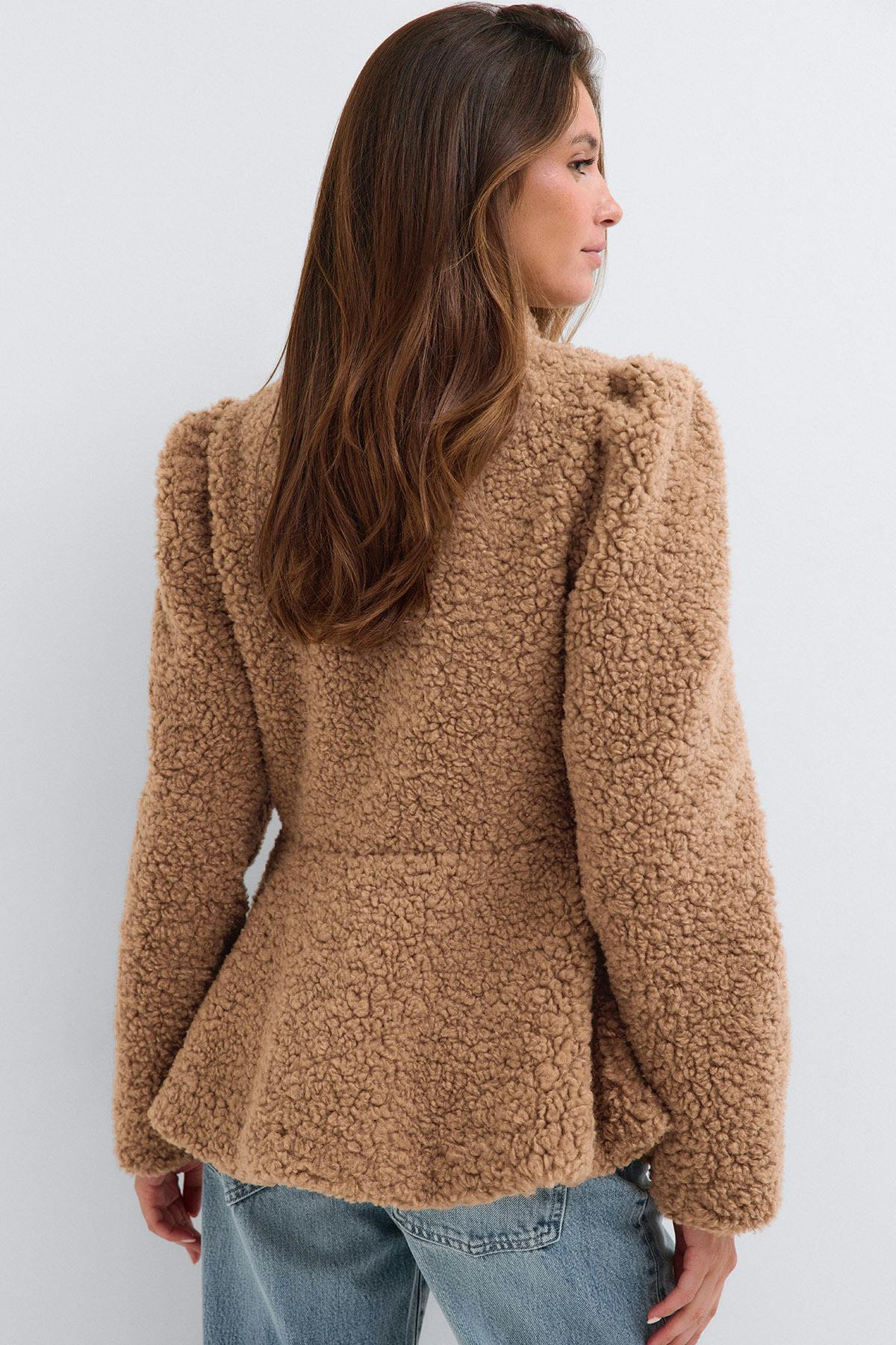Peplum pile jacket - Almond spot aop