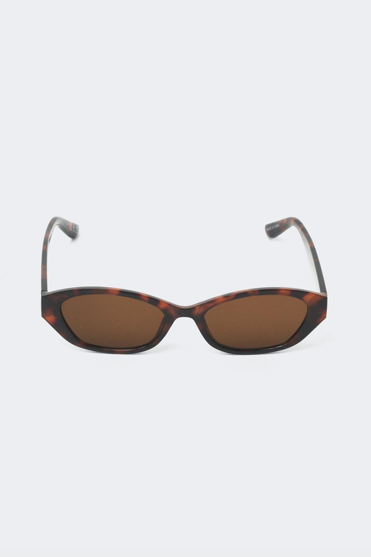 Slim cat eye sunglasses