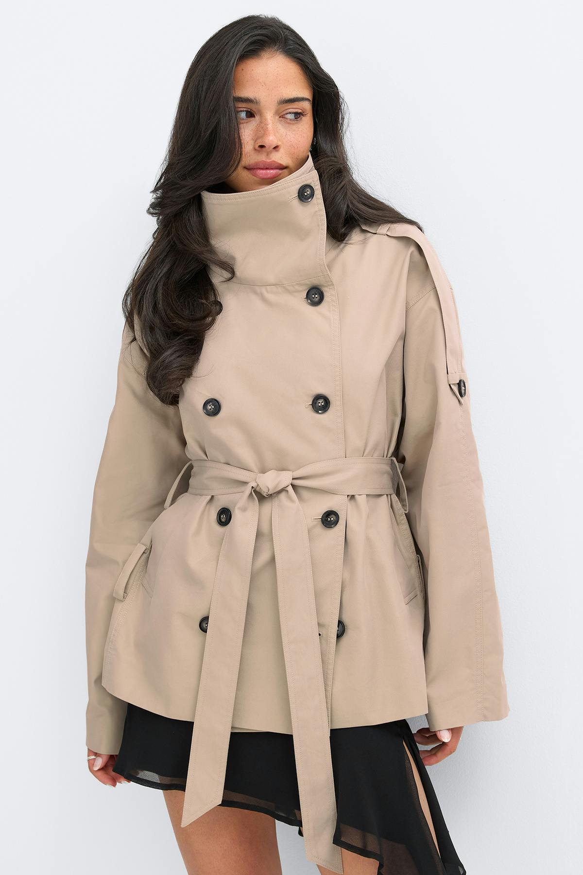 Dropped waist high neck trench - Beige