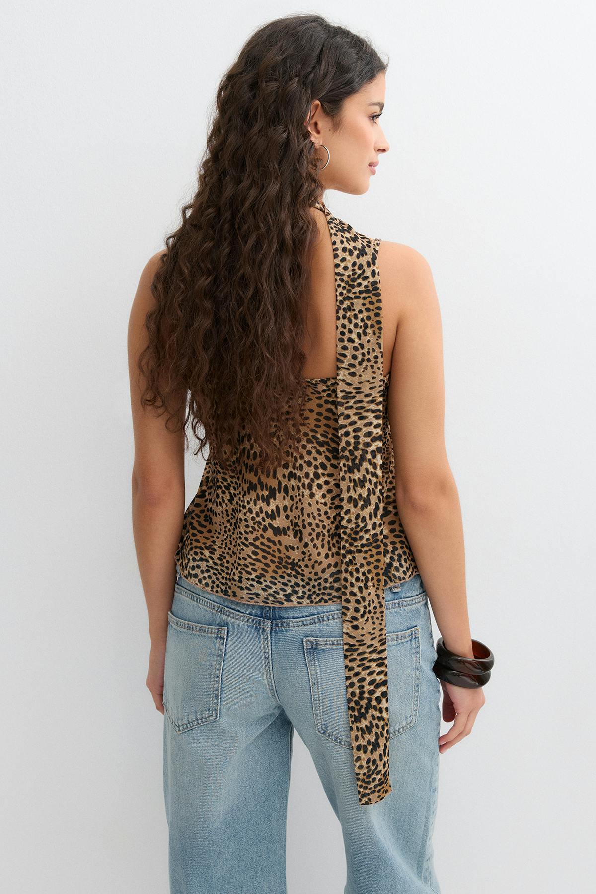Scarf singlet - Leo