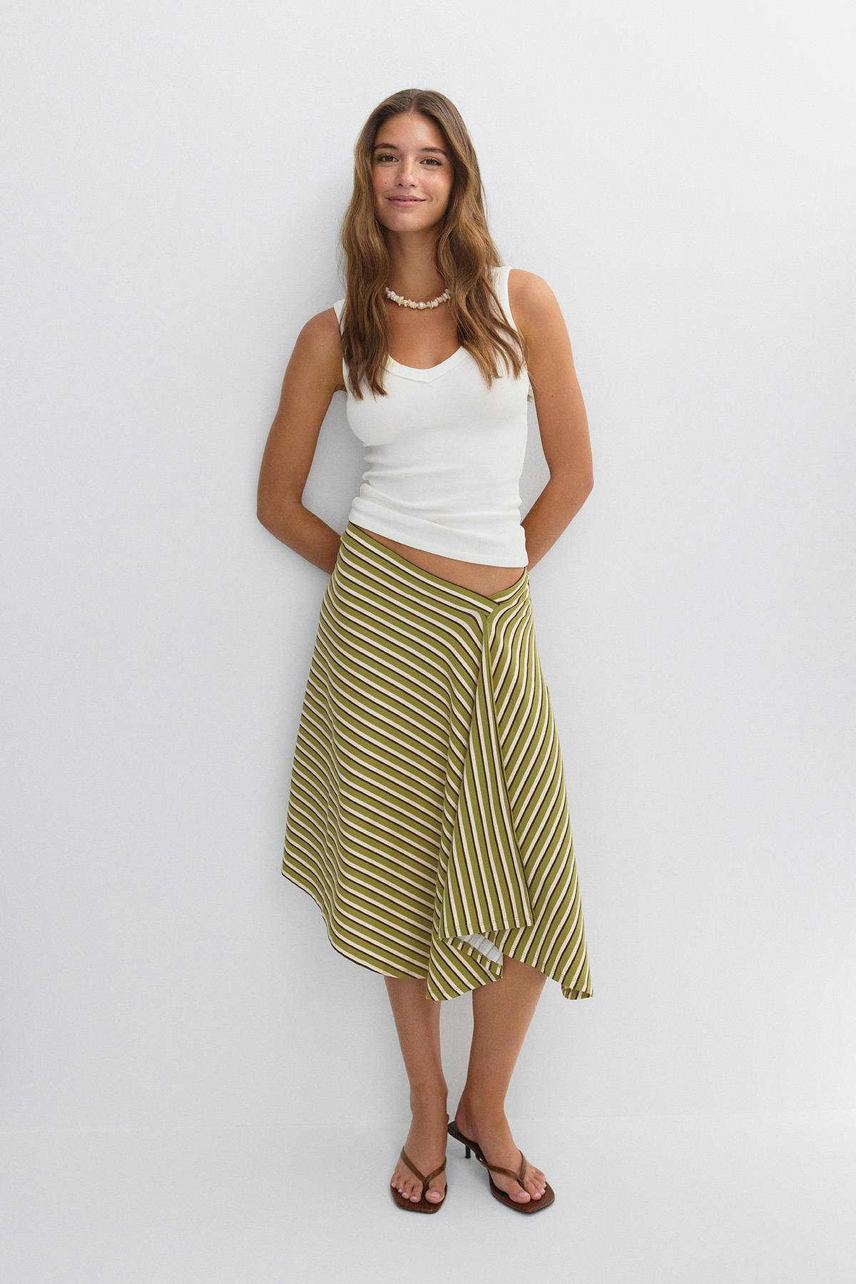 Asymmetric skirt - Egret
