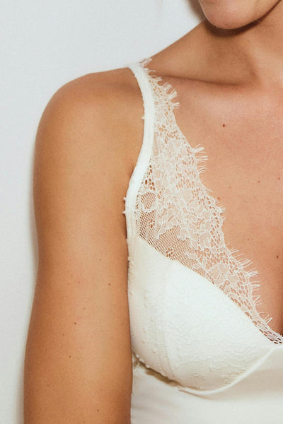 Lace shaping singlet