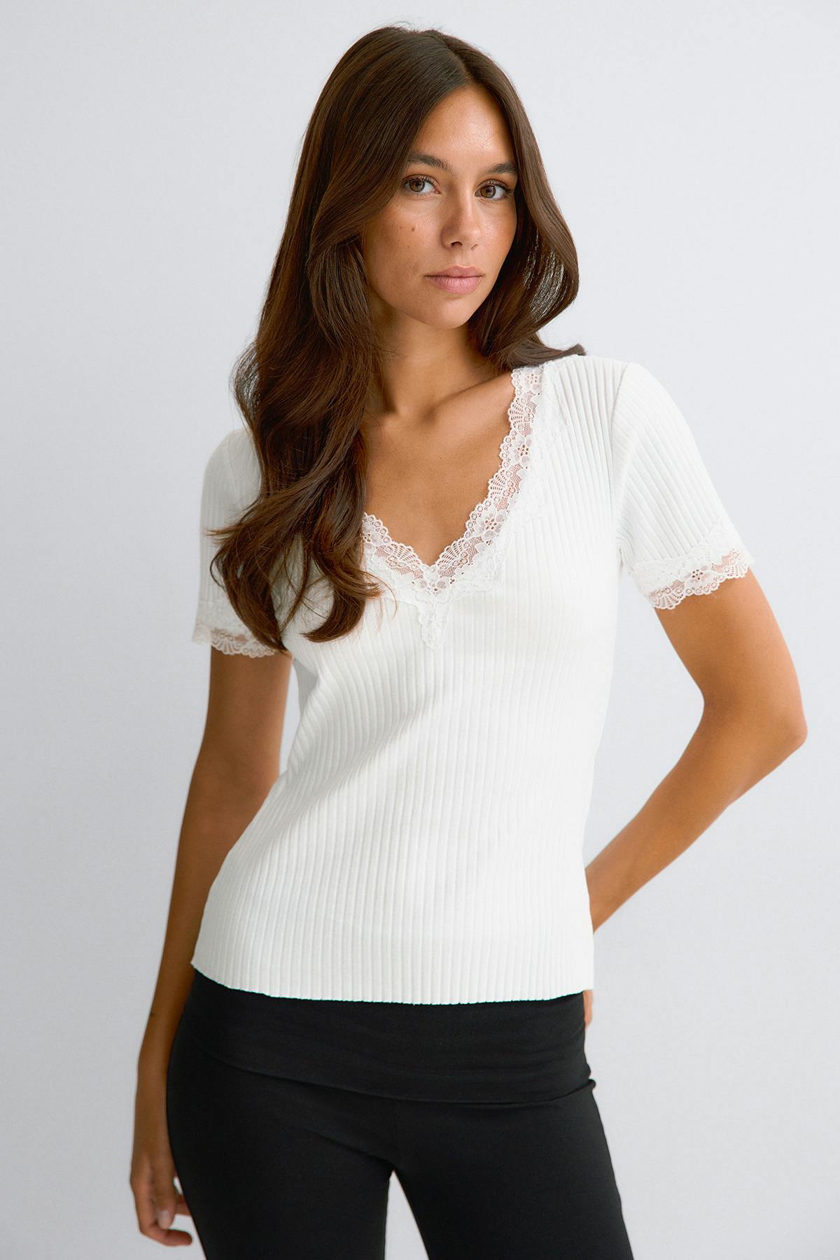 Lace detail rib top - Aloe wash