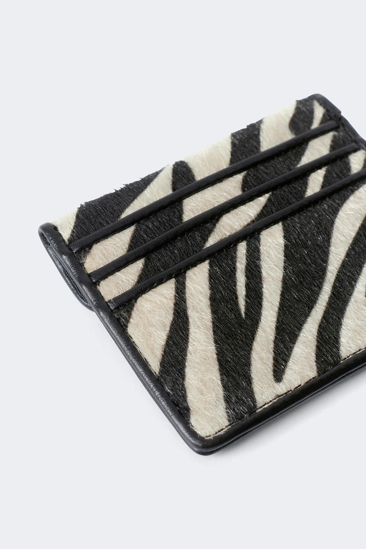 Hair-on cardholder