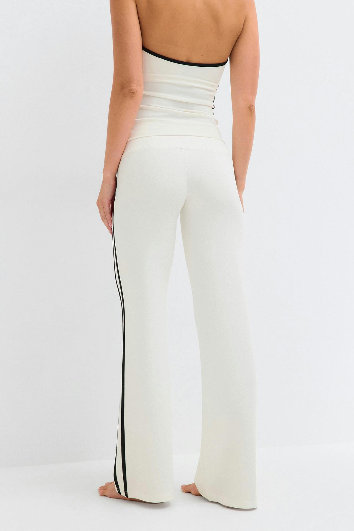 Soft sporty trousers - Army green